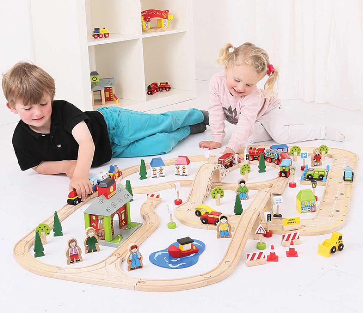 City Road and Railway Set