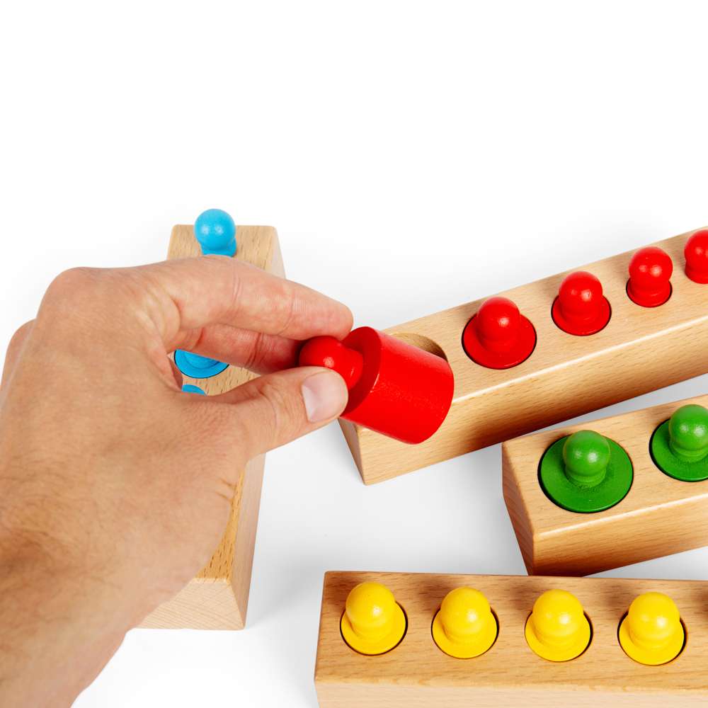 Bigjigs Toys Wooden Peg Blocks Size and Colour Sorting Toy with 24 Play Pieces