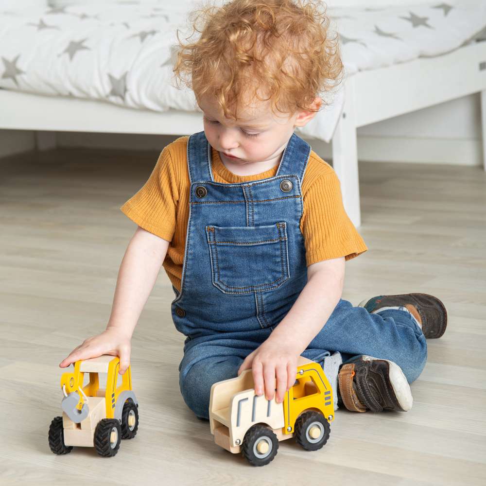 Bigjigs Toys Wooden Mini Crane Truck Eco Friendly Toy for 12 Months Plus