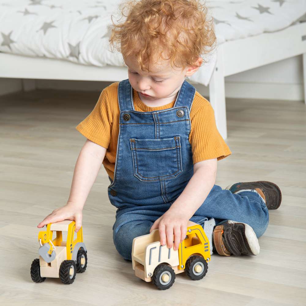 Bigjigs Toys Wooden Mini Crane Truck Eco Friendly Toy for 12 Months Plus