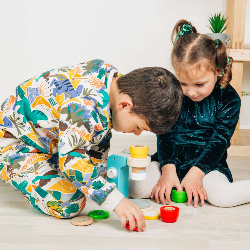 Bigjigs Toys Wooden Microscope for Kids with 14 Play Pieces and 3 Lenses