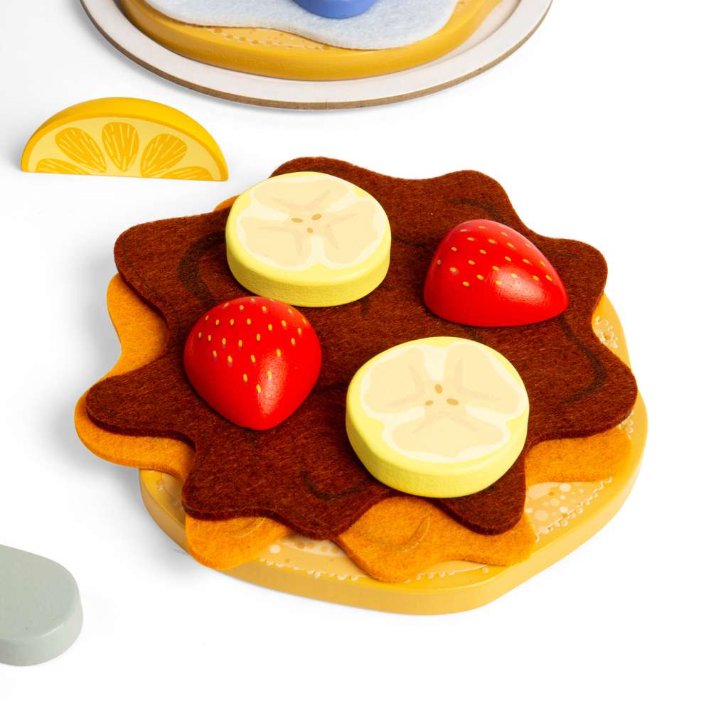 Bigjigs Toys Wooden Pancake Set Kids Kitchen Role Play Toy with 16 Pieces