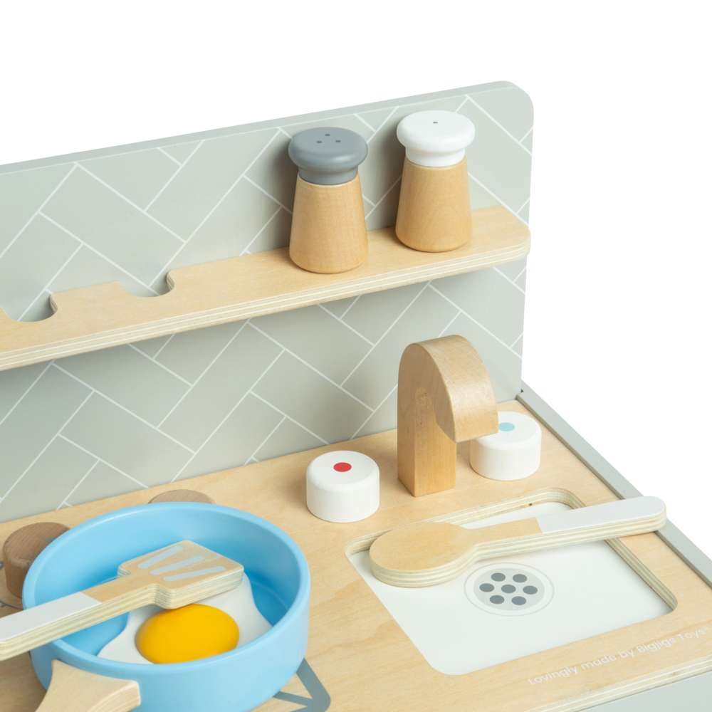 Bigjigs Toys Wooden Tabletop Kitchen Kids Play Set with 7 Accessories