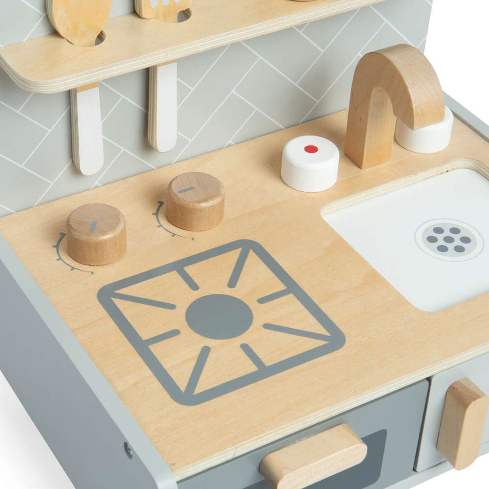 Bigjigs Toys Wooden Tabletop Kitchen Kids Play Set with 7 Accessories
