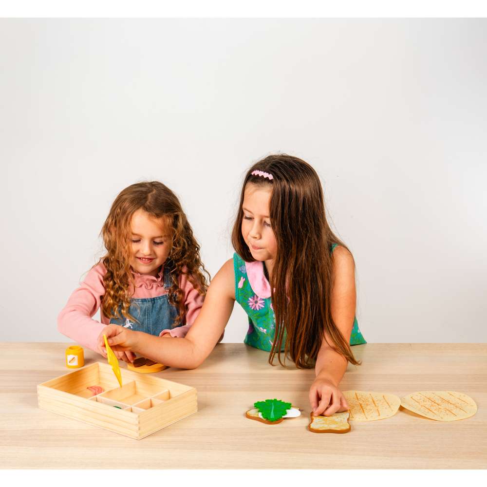 Bigjigs Toys Deli Set Wooden and Felt Play Food 30 Pieces