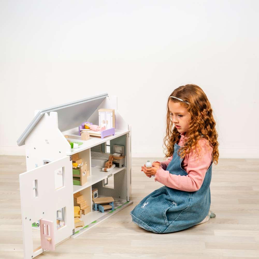 Bigjigs Toys Wooden Dolls House Furniture Set 31 Play Pieces