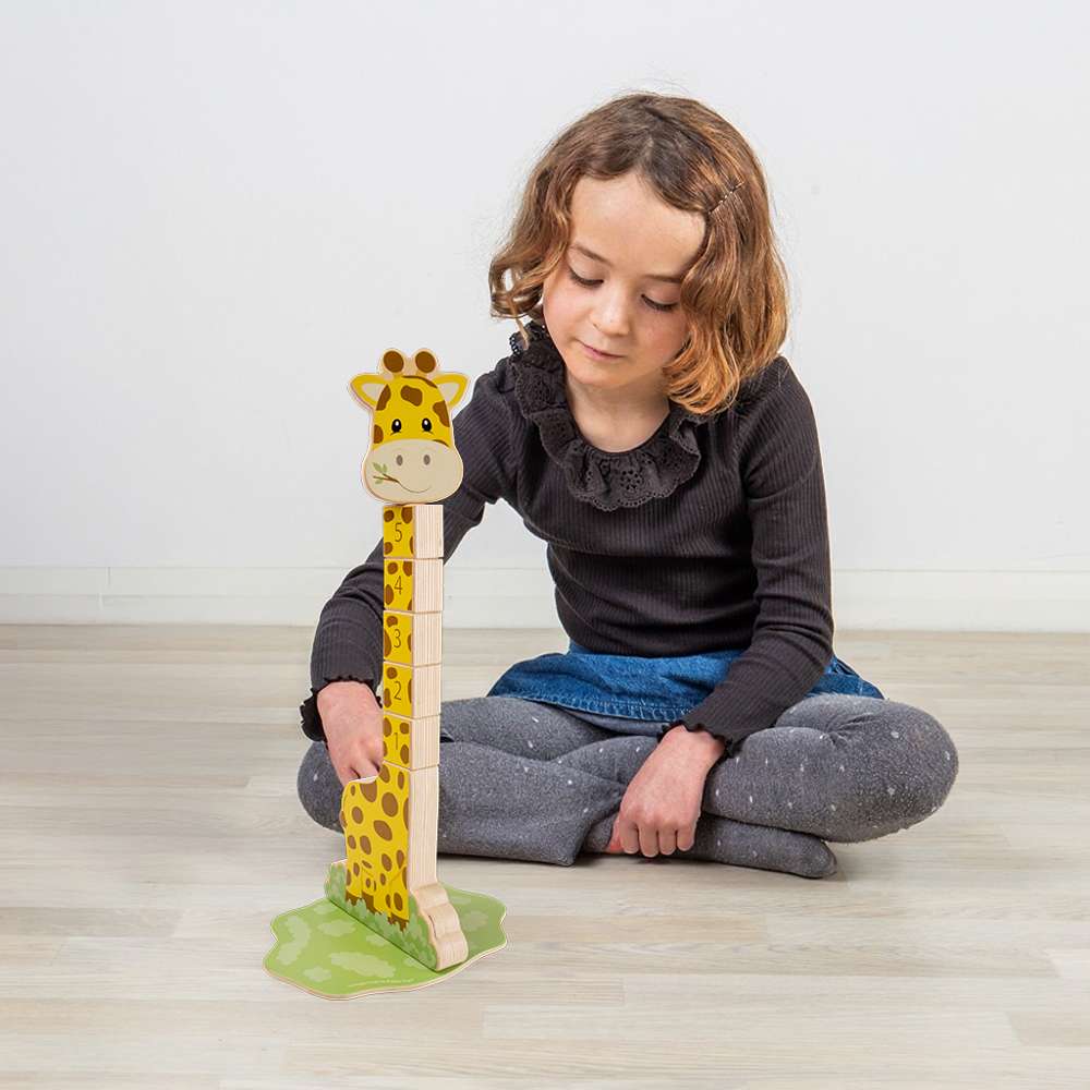 Bigjigs Toys Counting Wobble Neck Giraffe Wooden Stacking Toy for Early Maths Learning 7 Pieces 12 Months Plus