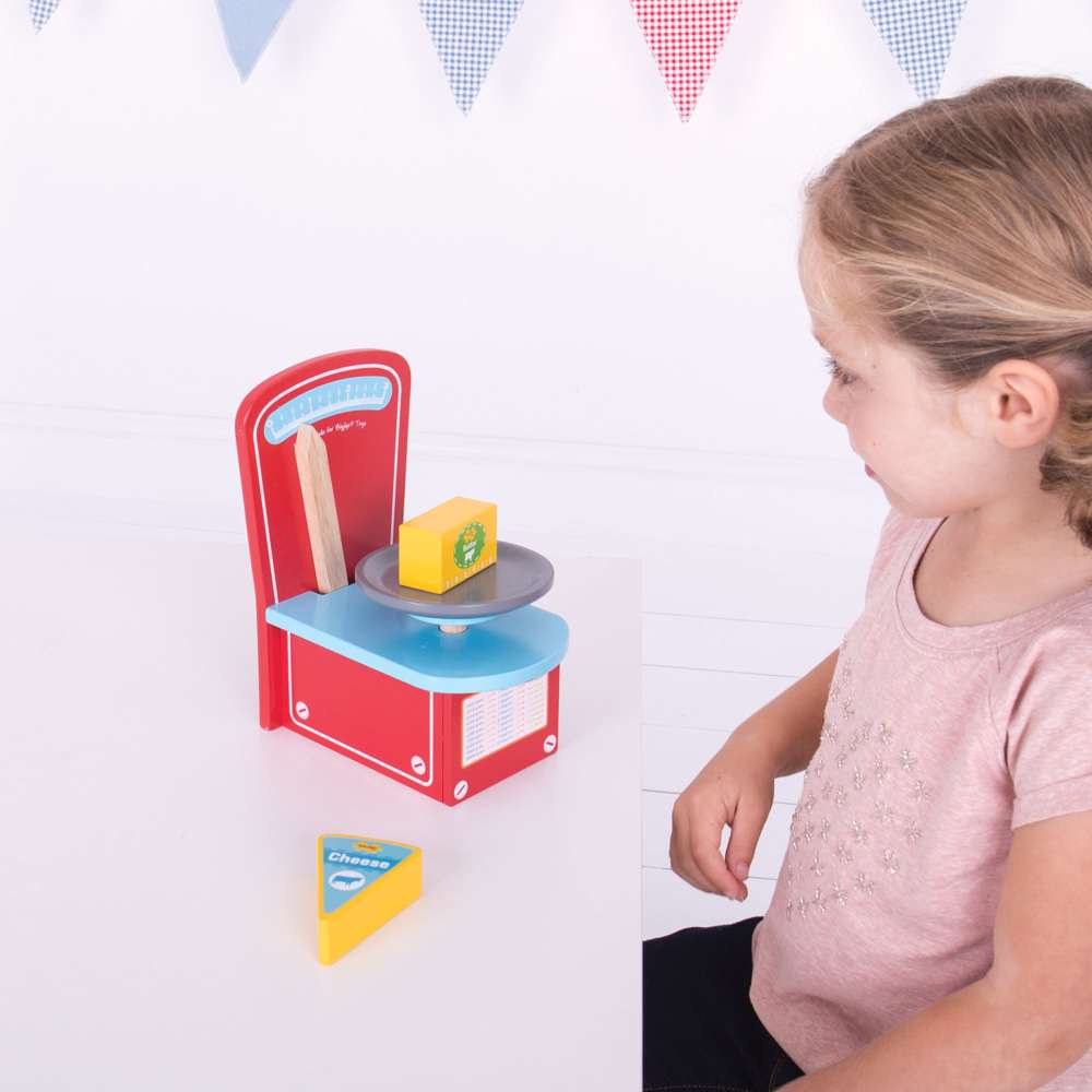 Bigjigs Toys Wooden Kitchen Scales Toy for Kids Play Shop and Kitchen Role Play