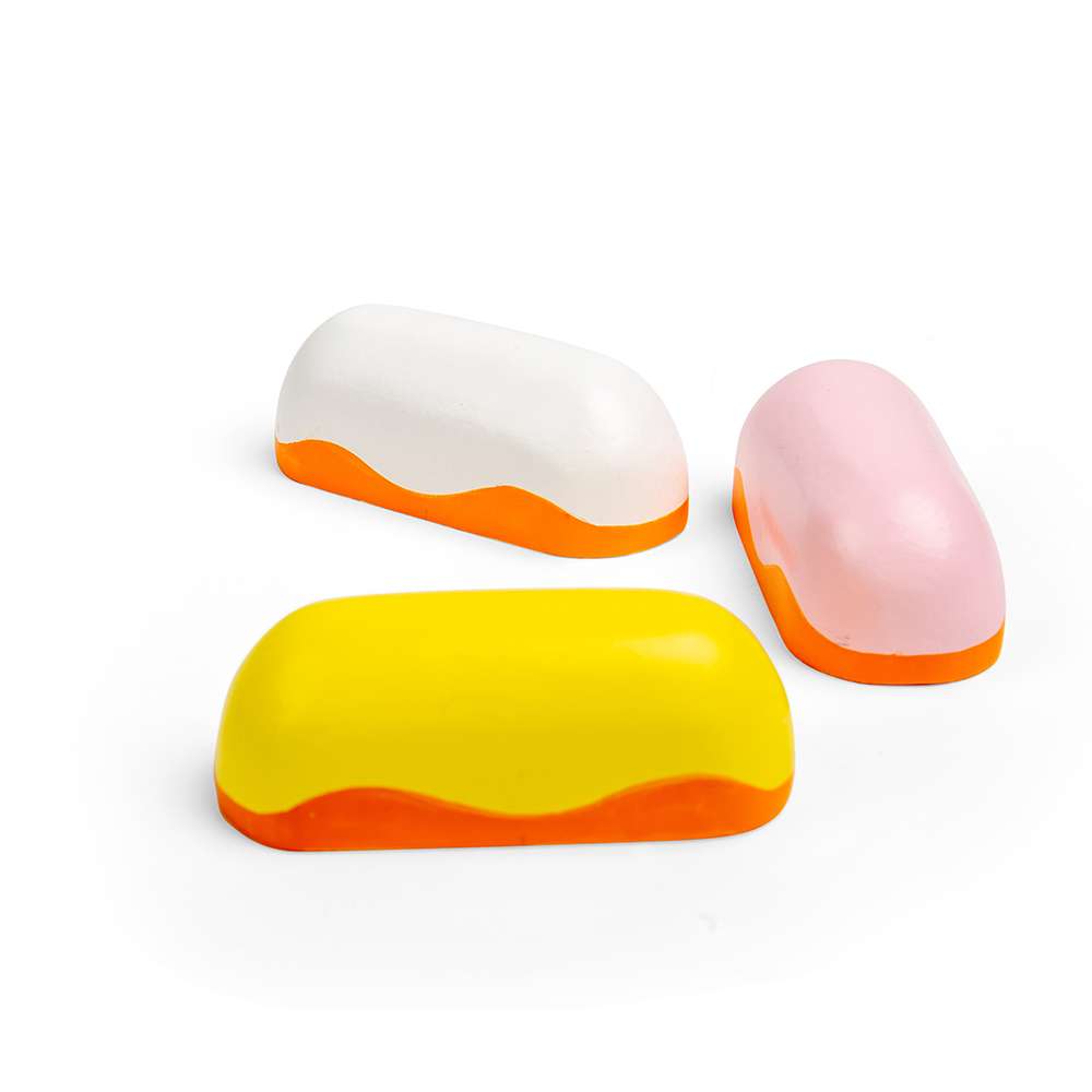 Bigjigs Toys Wooden Iced Bun Toy Kitchen Role Play Food Accessory