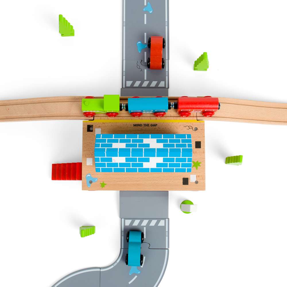 Bigjigs Rail London Overground Station Wooden Train Toy with 5 Play Pieces