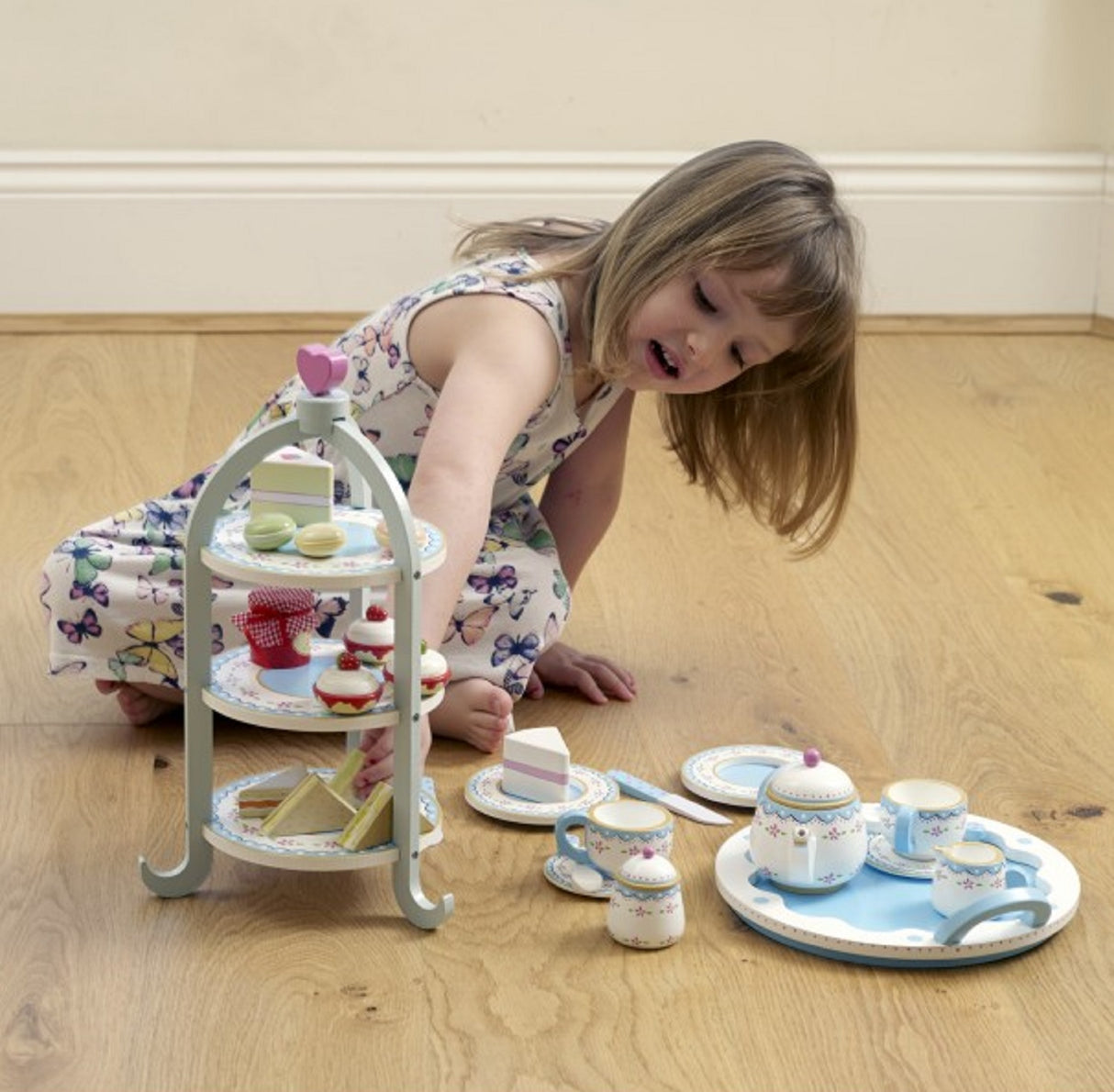 Wooden Afternoon Tea Cake Stand Set