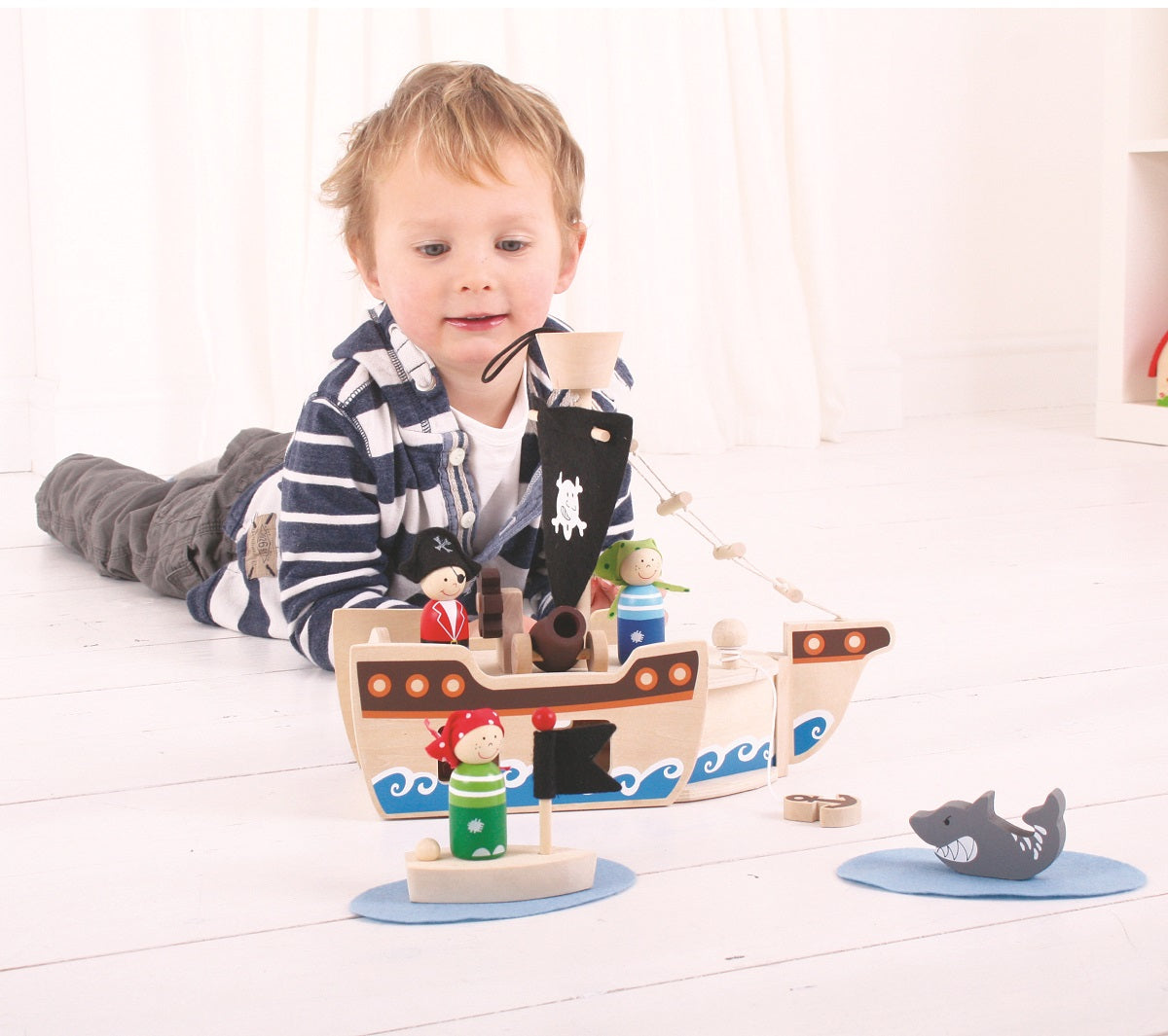 Mini Pirate Ship Playset