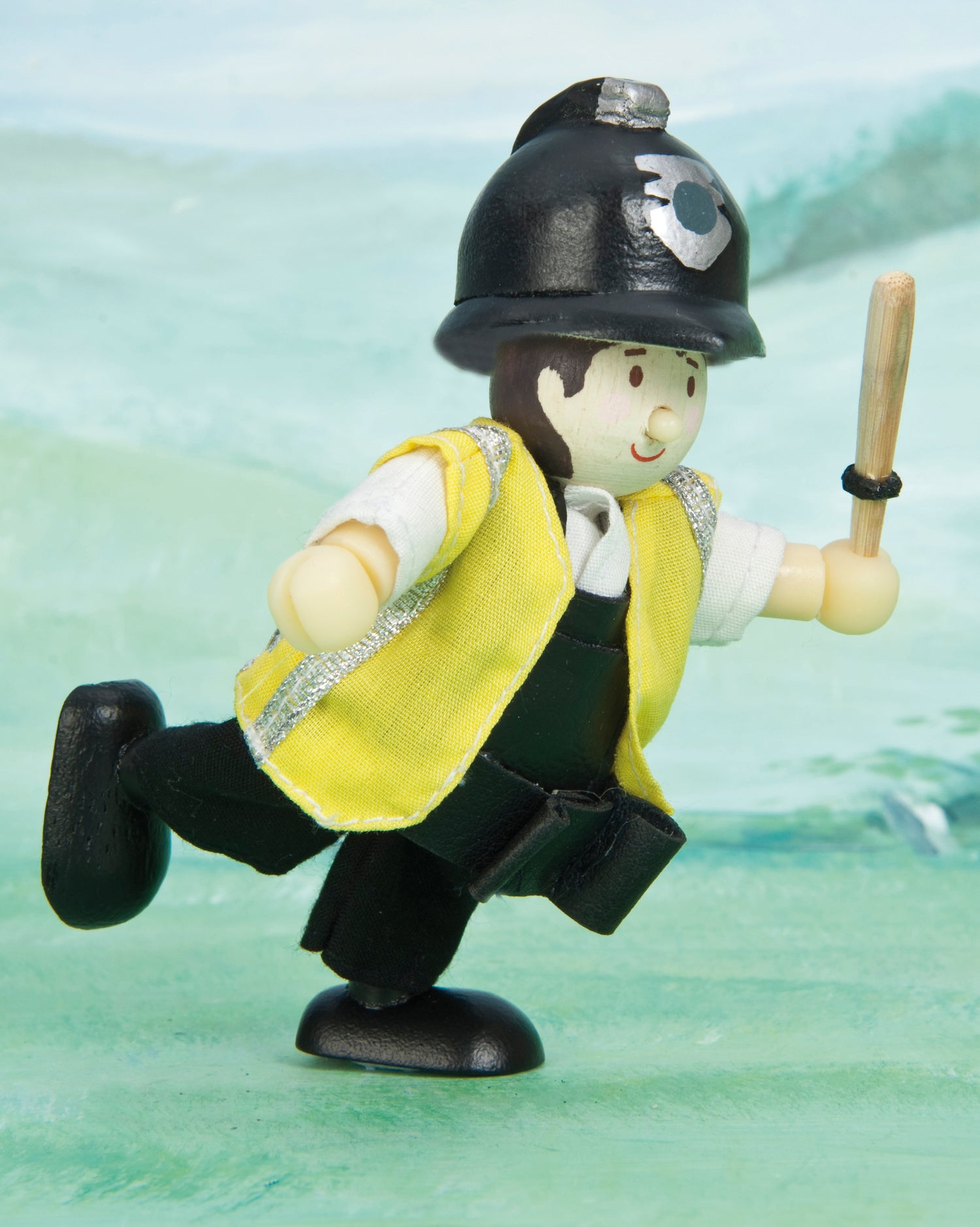 Le Toy Van Policeman P.C. Hanson Budkin