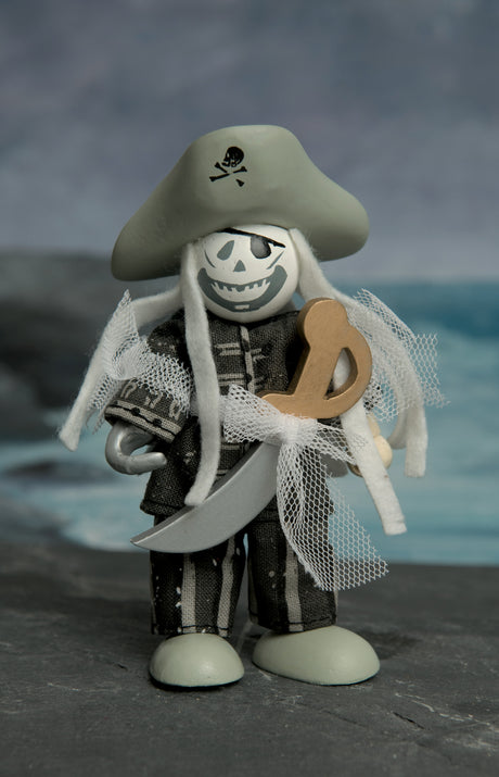 Le Toy Van Phanto the Ghost Pirate Budkin