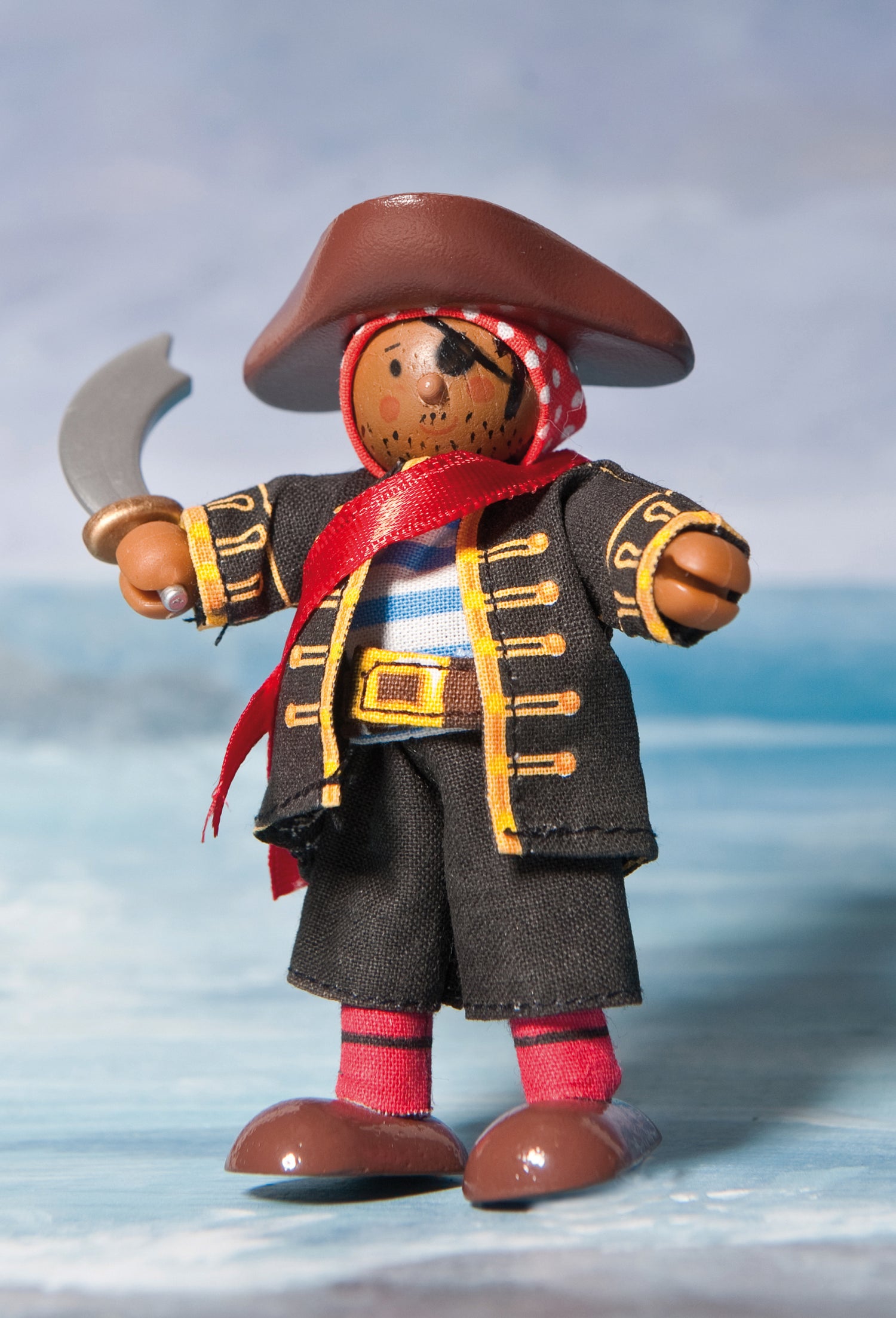 Le Toy Van Raphael the Pirate Budkin
