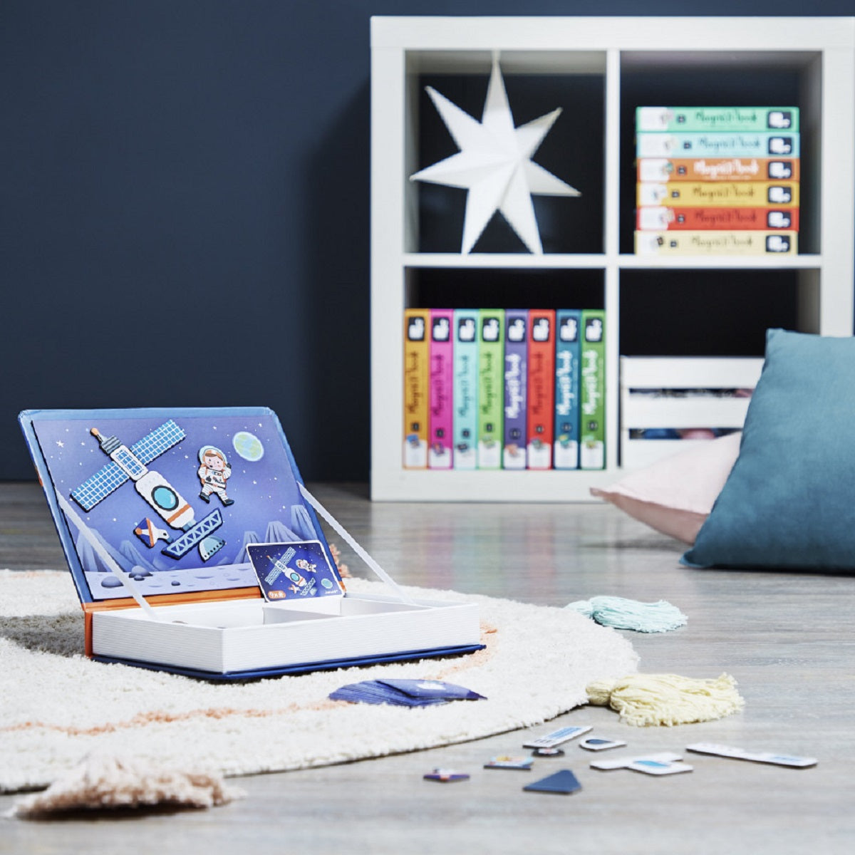 Magnetic Book with 52 Magnets - Cosmos