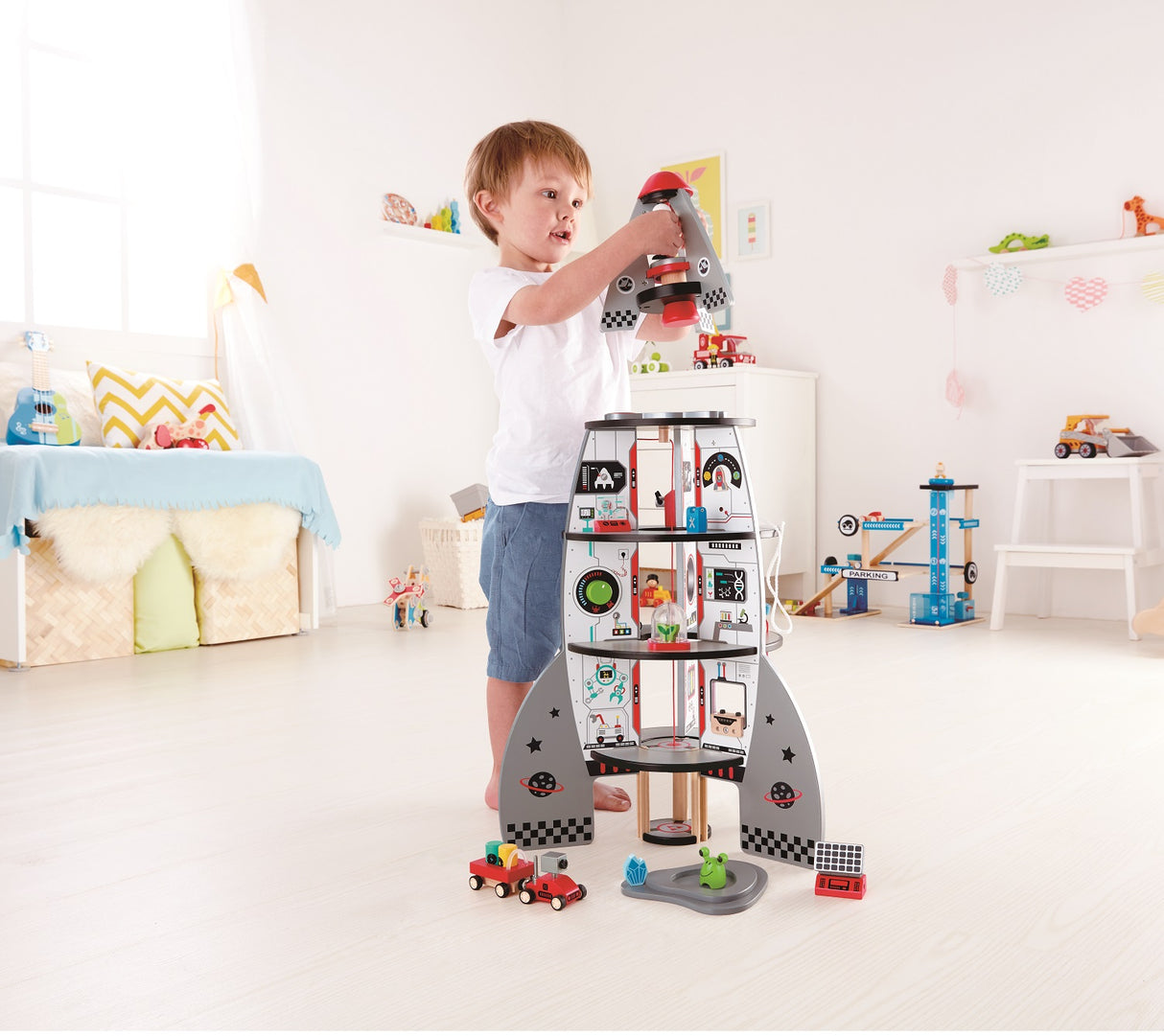 Four Stage Spaceship & Rocket