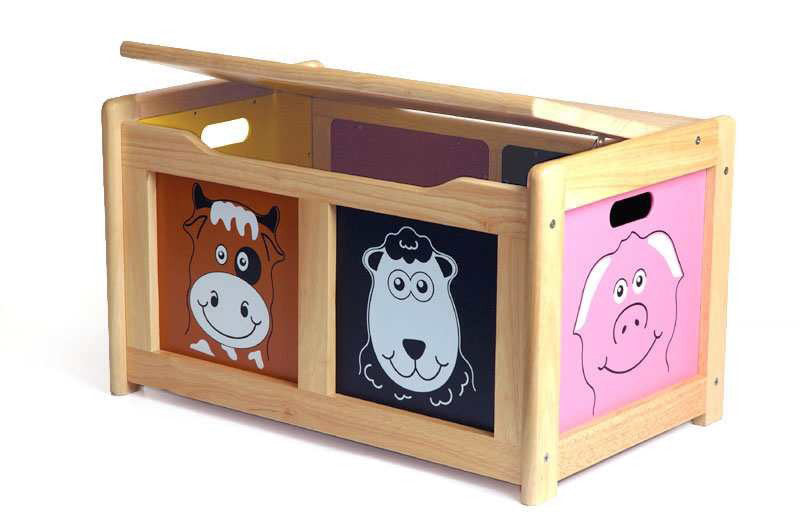 Pintoy Farmyard Toy Chest