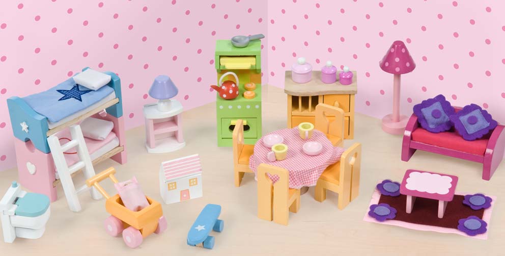 Le Toy Van Deluxe Starter Furniture Set