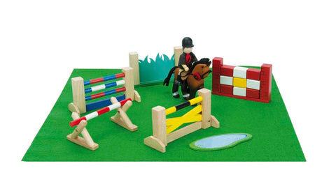 Le Toy Van Jumping Course Set