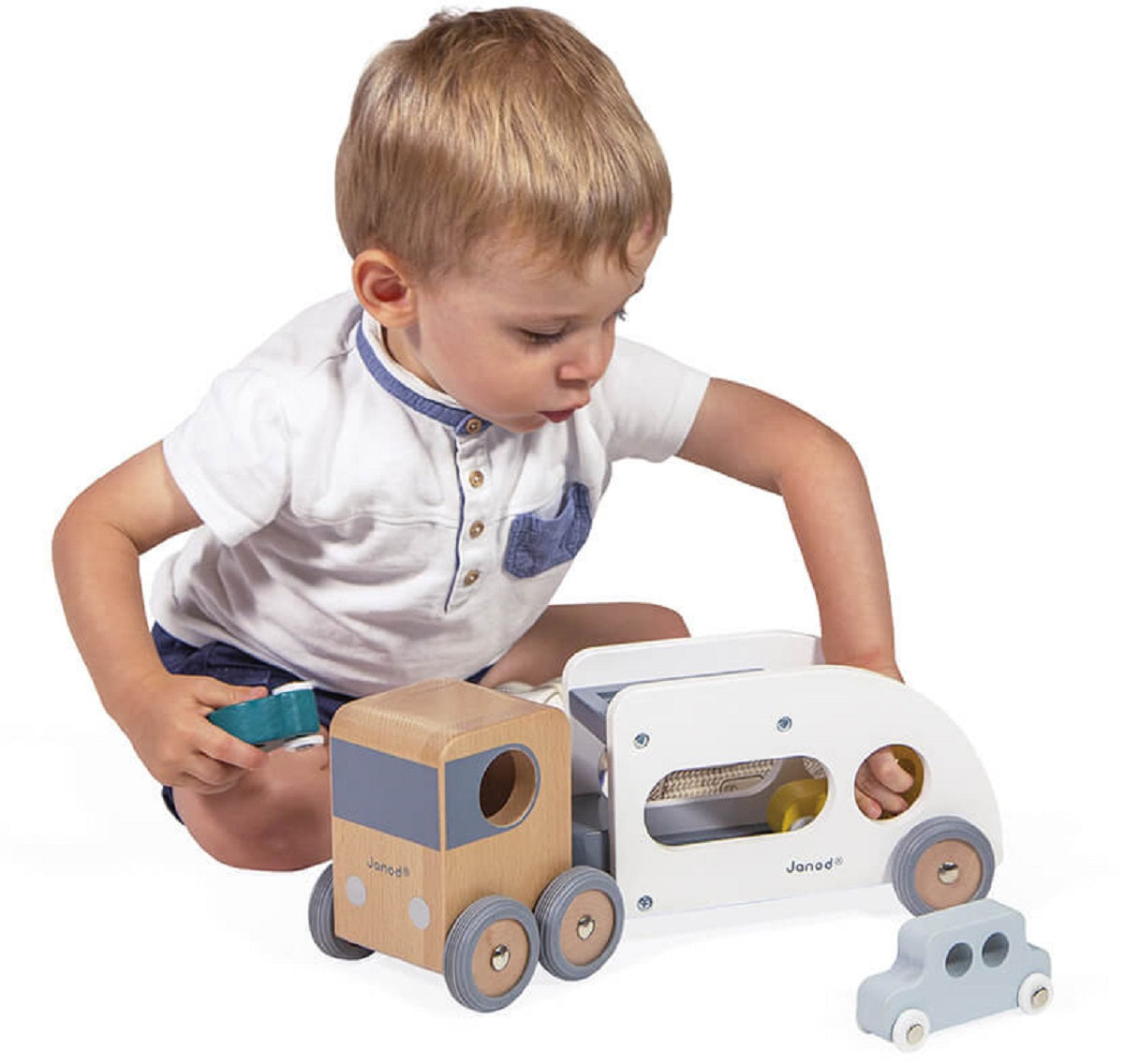 Bolid Car Carrier With 3 Vehicles