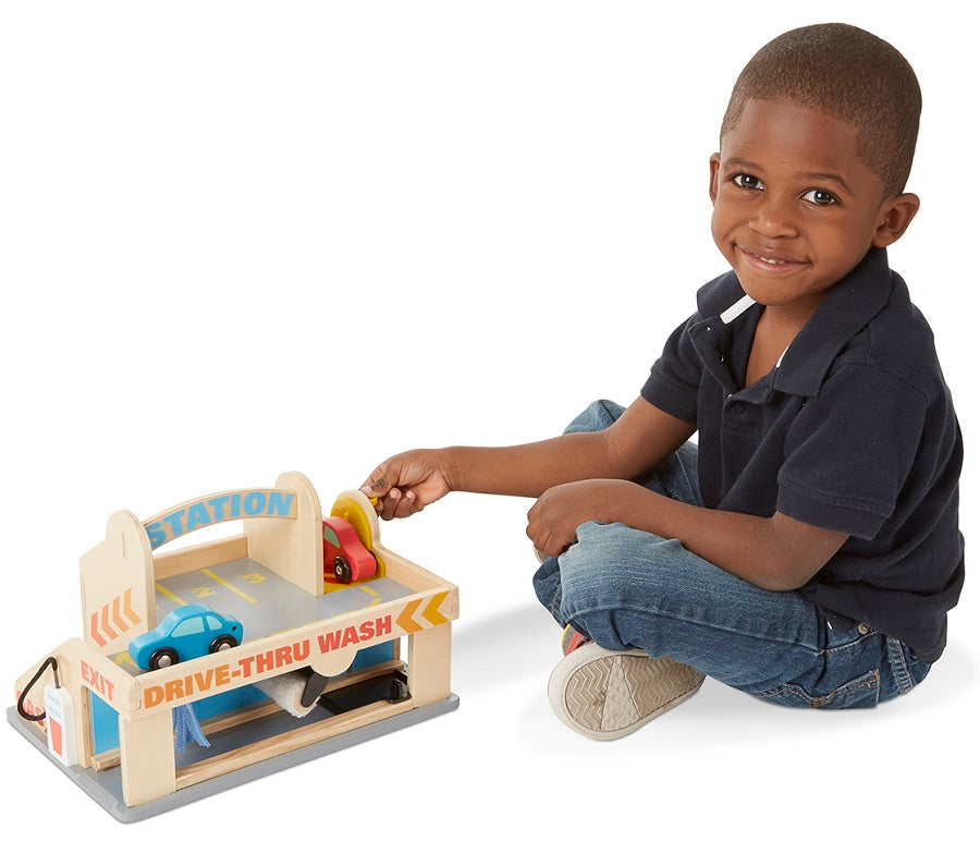 Melissa and Doug Service Station Garage 4