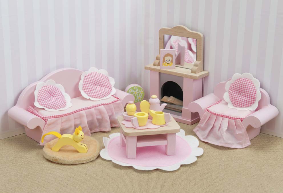 Le Toy Van Sophie's House and Daisy Lane Furniture Bundle