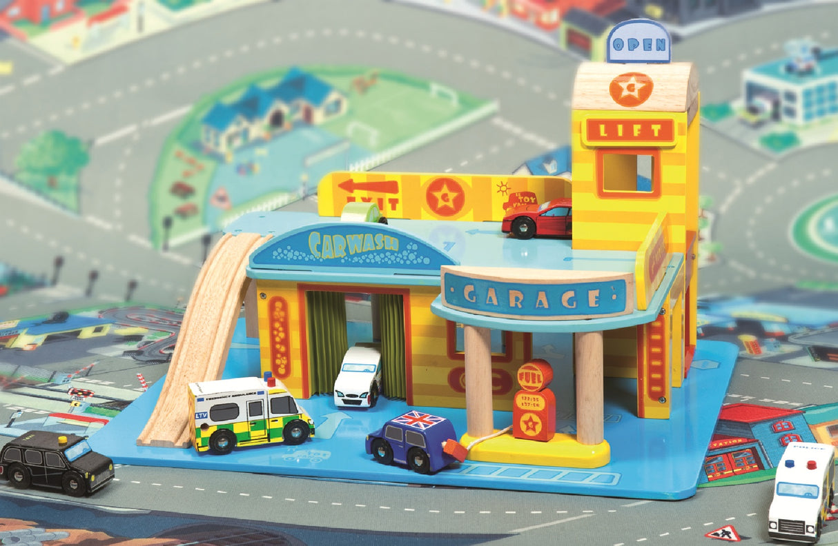 Le Toy Van My First Garage