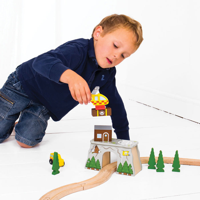 BigJigs Rail Mountain Rescue Set 4