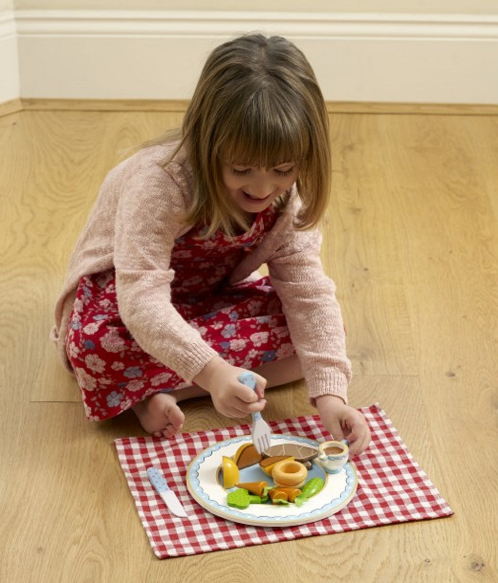 Wooden Roast Dinner Set 1