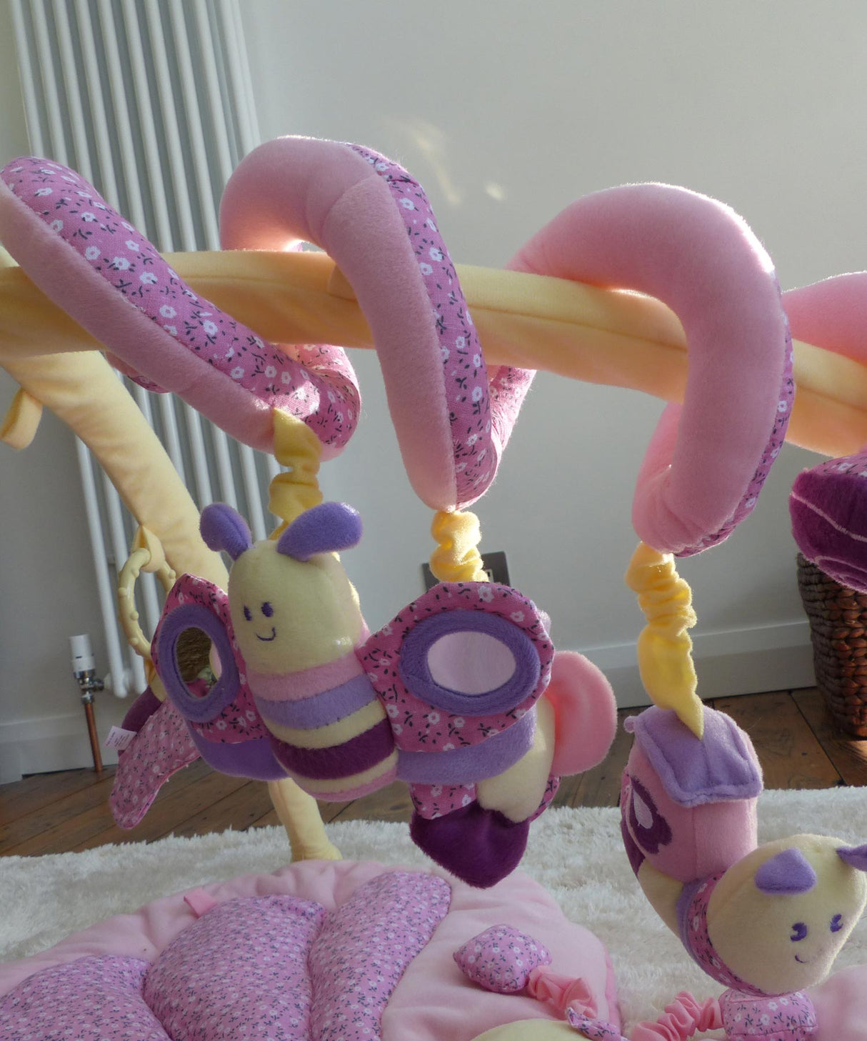 Billowy Butterfly Activity Spiral