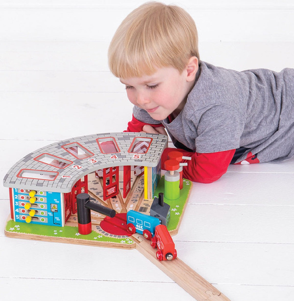 BigJigs Rail Five Way Engine Shed