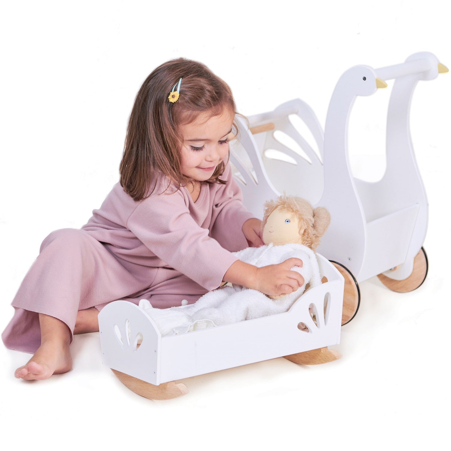 Sweet Swan Dolly Bed