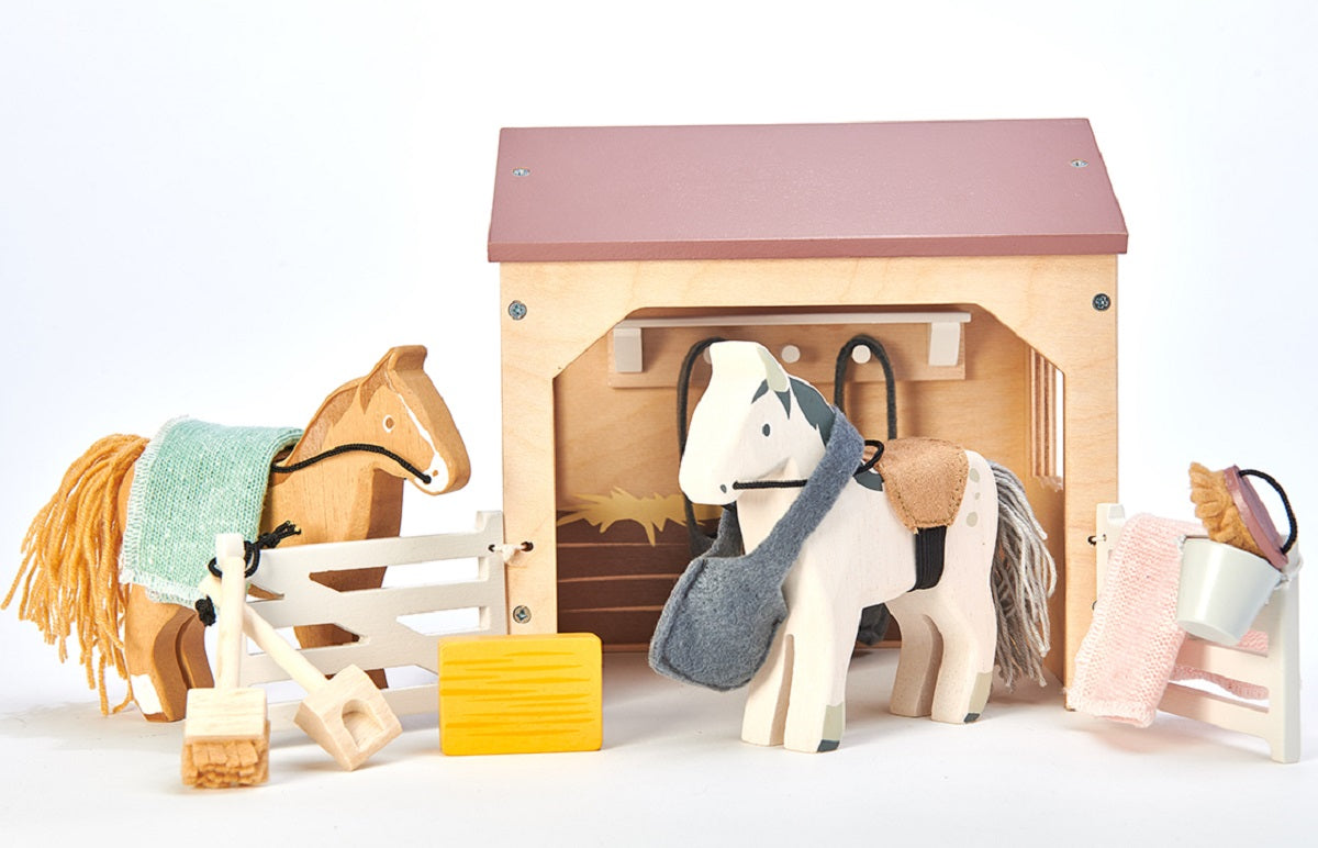 Tender Leaf  Toys The Stables Set