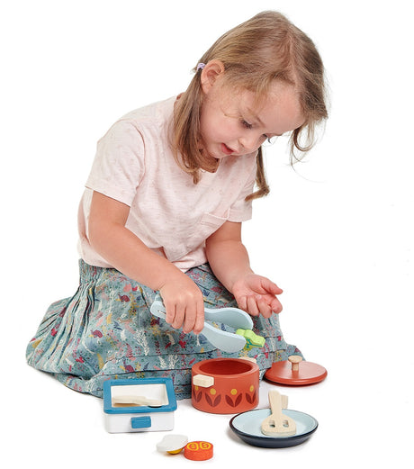 Tender Leaf Toys Pots and Pans Set
