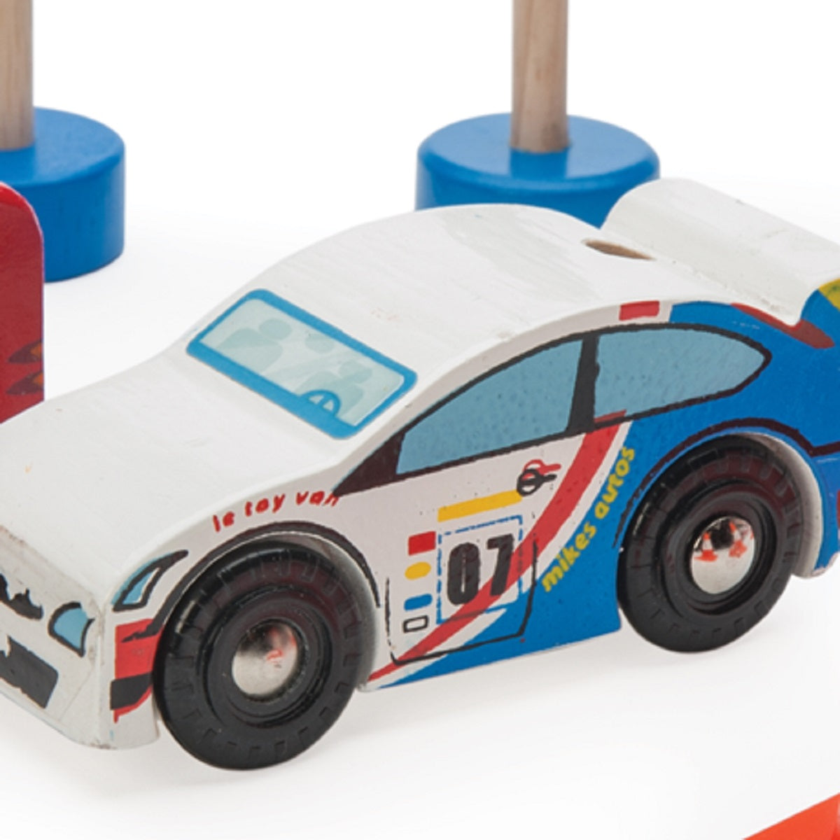 Le Toy Van Wooden Road Set 'Route & Toot