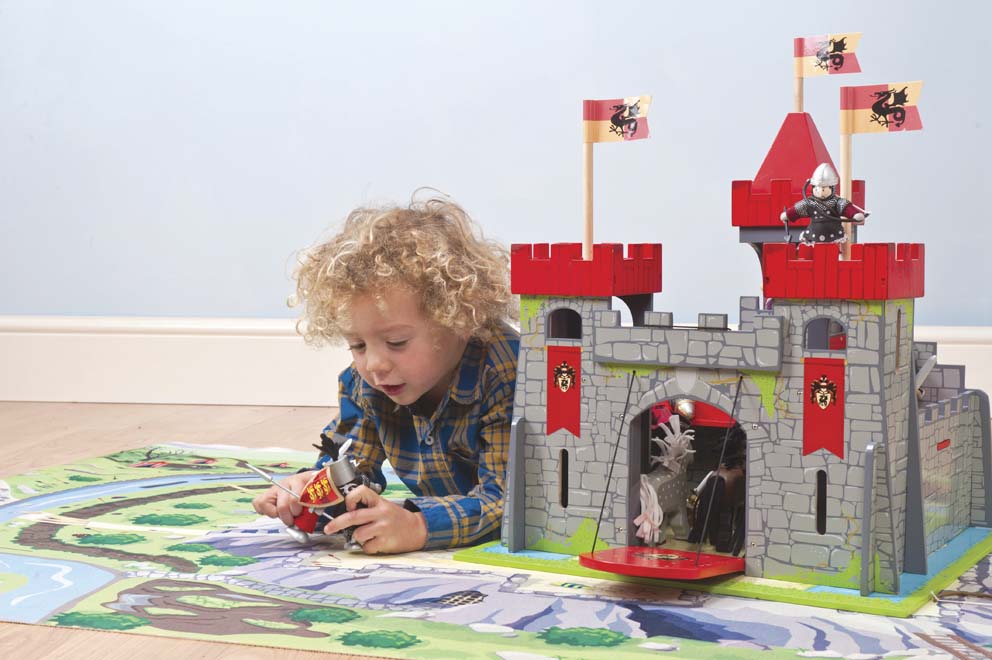 Le Toy Van Dragonclaw Castle