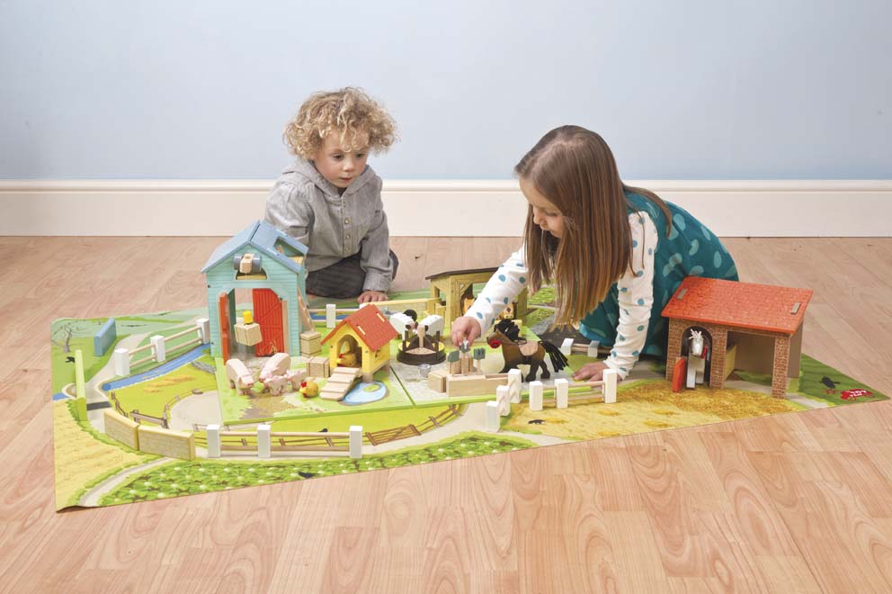 Le Toy Van Giant Farm