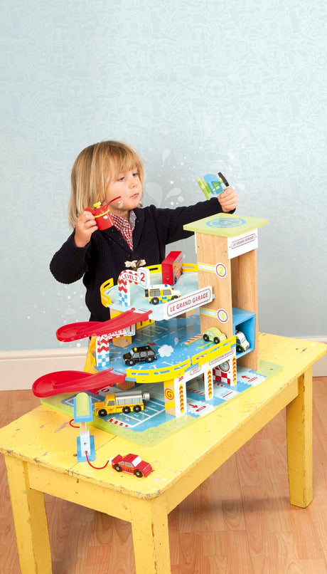 Le Toy Van Le Grand Garage