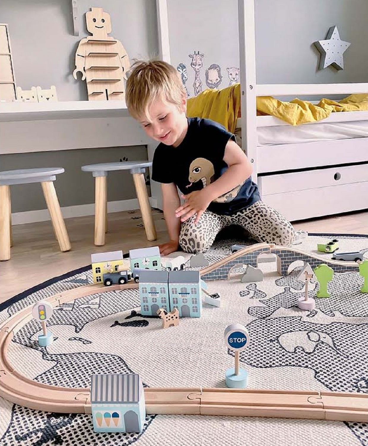 JaBaDaBaDo Wooden Toy Train Set