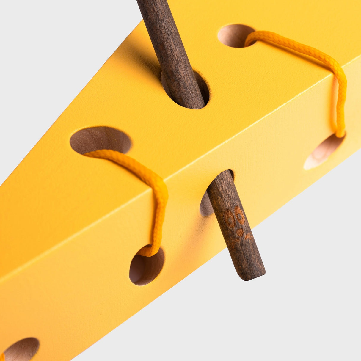 Lacing Wooden Cheese 