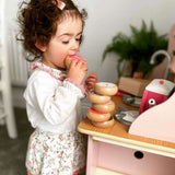 Bigjigs Toys Wooden Doughnut Crate Play Food Set with 6 Doughnuts