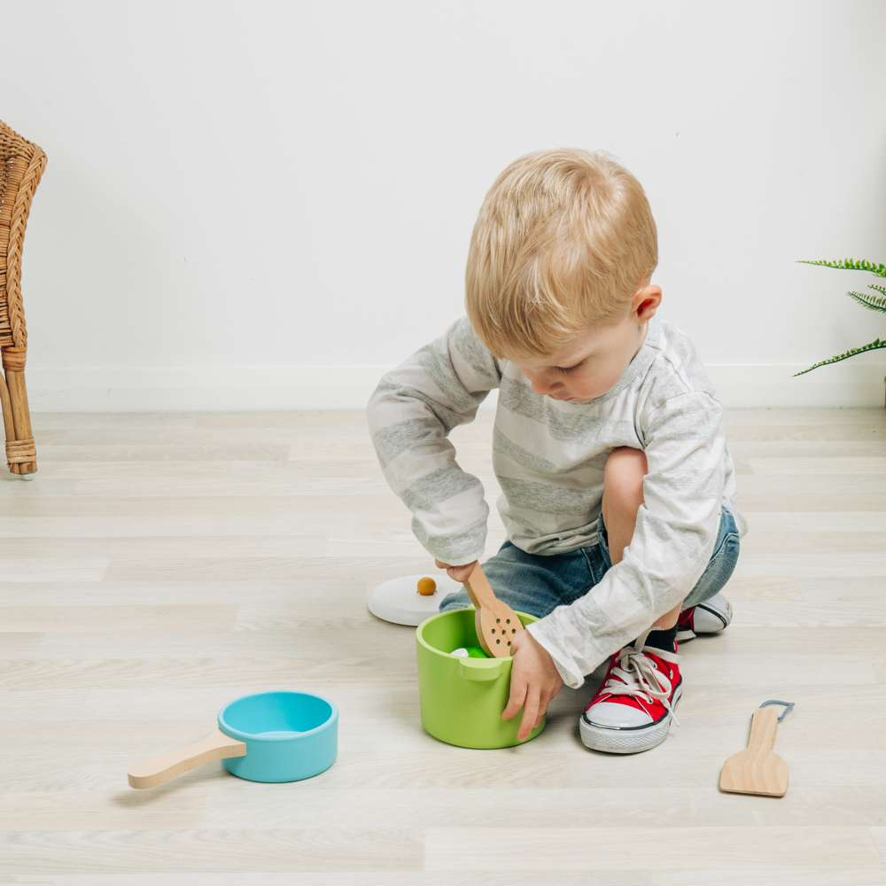 Bigjigs Toys Wooden Pots and Pans Set 7 Pieces Kids Kitchen Role Play Toy