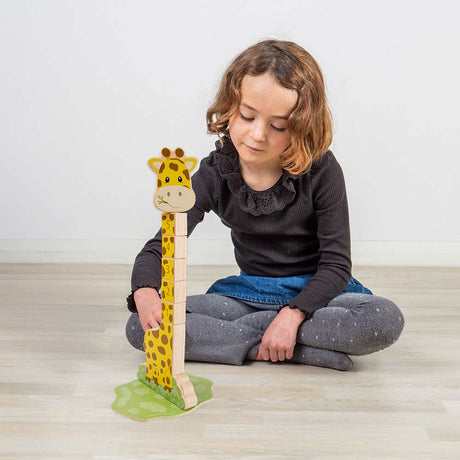Bigjigs Toys Counting Wobble Neck Giraffe Wooden Stacking Toy for Early Maths Learning 7 Pieces 12 Months Plus