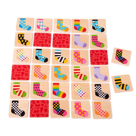 Bigjigs Toys Wooden Sock Memory Game for Kids 32 Play Pieces
