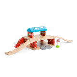 Bigjigs Rail London Overground Station Wooden Train Toy with 5 Play Pieces