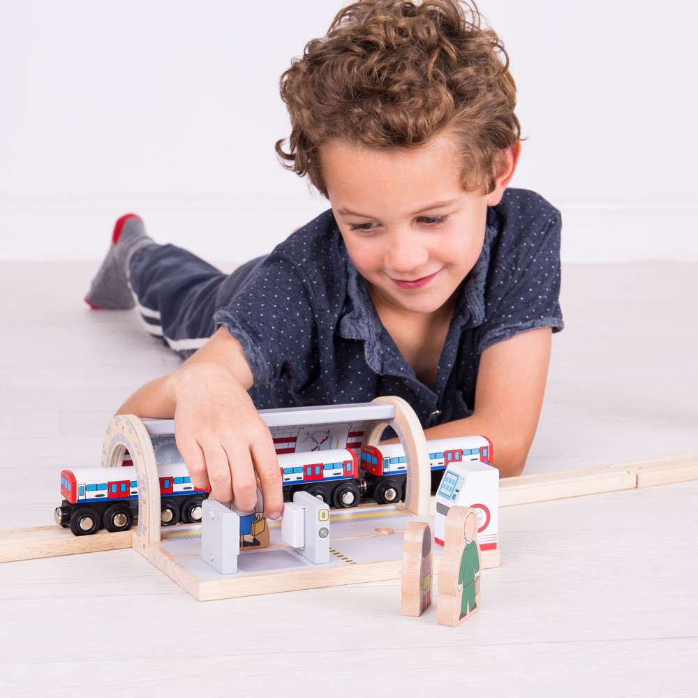 Bigjigs Rail Wooden London Underground Station Toy Train Accessory with Ticket Machine and Commuters