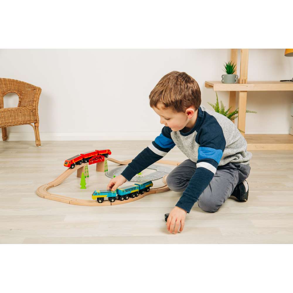 Bigjigs Rail City 85 Wooden Toy Train Intercity 125 with 3 Carriages and Track 3 Years Plus