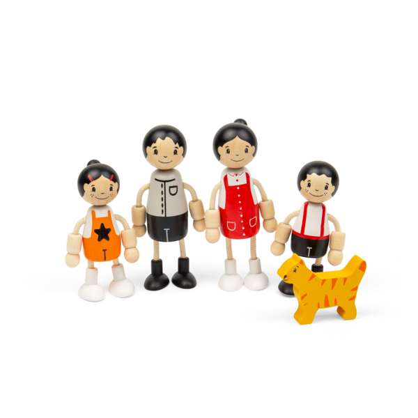 Tidlo Wooden East Asian Family Dolls and Pet Cat Playset 5 Pieces