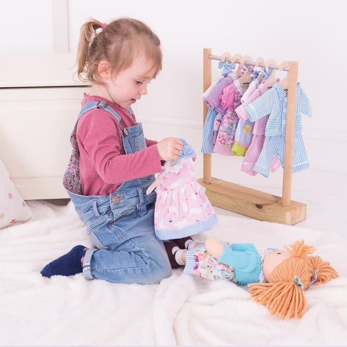 Dolls Fashion Stand